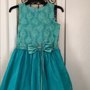Vestido para fiestas de niña